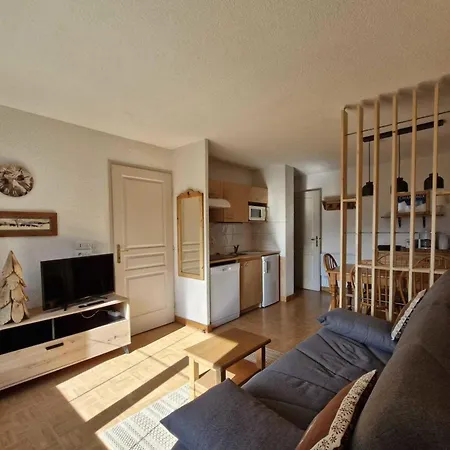 公寓 Cosy With Balcony And Mountain View