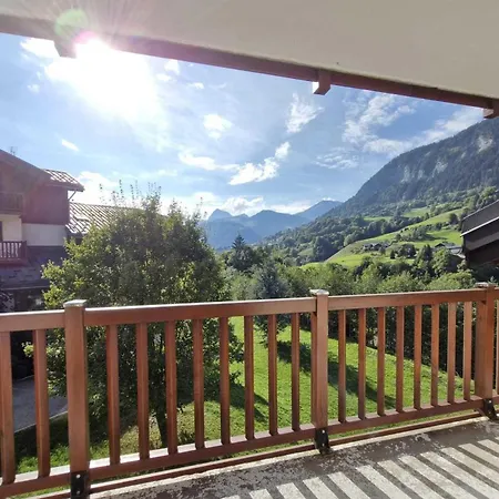 Cosy With Balcony And Mountain View *